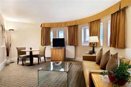 Hilton Hyde Park Hotel London - THE DOME SUITE