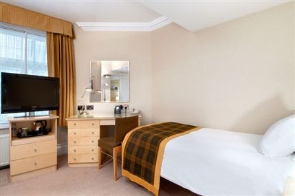 Hilton Hyde Park Hotel London - Single Room