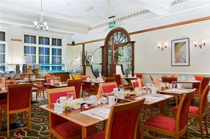 Hilton Hyde Park Hotel London - THE DINING ROOM