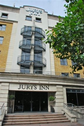 Jurys Inn Islington Hotel - Exterior