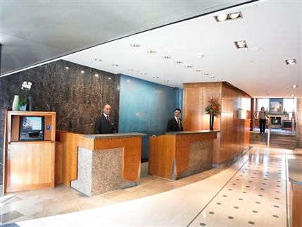 Club Quarters St Pauls Hotel - REGISTRATION DESKS