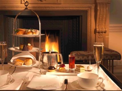 The Stafford London Hotel - Afternoon tea in the lounge