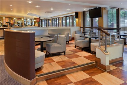 Holiday Inn Hemel Hempstead M1, JCT.8 - Lounge and Bar