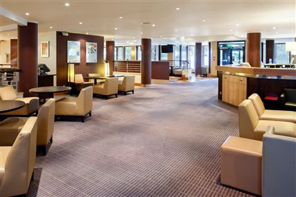 Holiday Inn Hemel Hempstead M1, JCT.8 - Lounge: all day lounge menu available