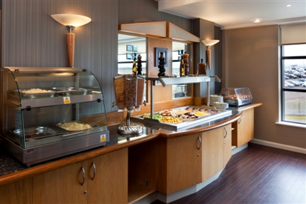 Holiday Inn Express London - Luton Airport - Buffet Breakfast
