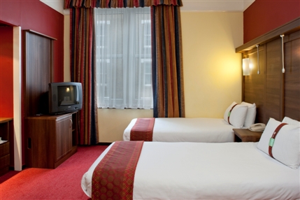 Holiday Inn Oxford Circus - Twin Room