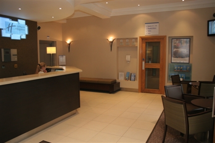 Holiday Inn Express London-Victoria - Reception