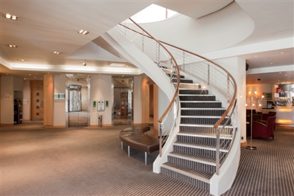Holiday Inn London Heathrow Ariel - Lobby