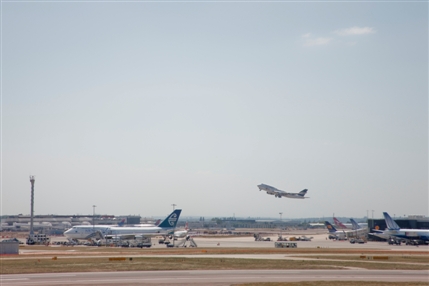 Holiday Inn London Heathrow Ariel - Stunning views across Heathrow