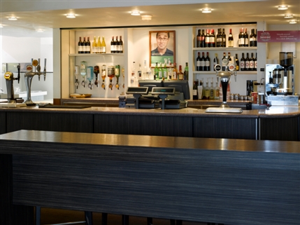 Holiday Inn London Brent Cross - Bar