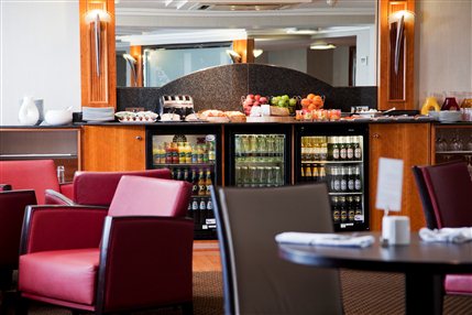 Crowne Plaza London Heathrow - Club Lounge
