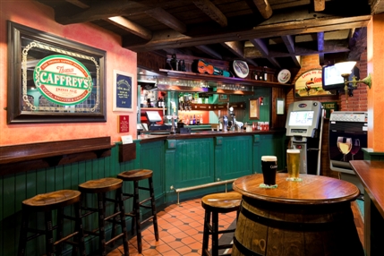Crowne Plaza London Heathrow - Dr. O' Driscolls Tavern