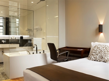 Town Hall Hotel & Apartments -