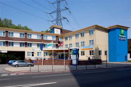 Holiday Inn Express Wimbledon South - Exterior