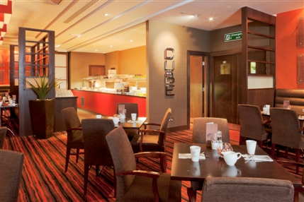 Crowne Plaza London Gatwick Airport - Breakfast Dining