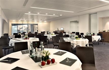 DoubleTree by Hilton Tower of London - Garden Suites: Meeting and Events space