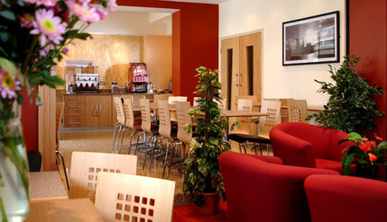 Comfort Inn Buckingham Palace - Breakfast Room