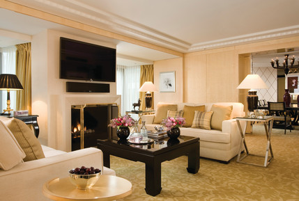Four Seasons London Park Lane - Garden Suite Living Room