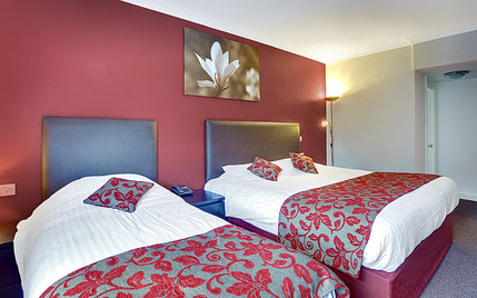 The County Hotel Woodford - Family Room