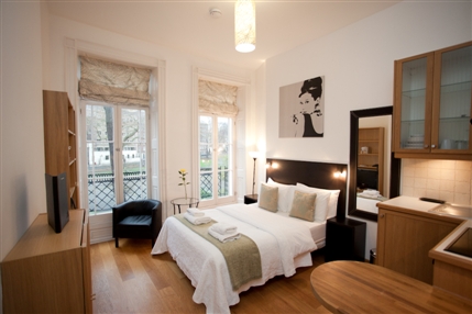 Studios2Let Apartments Cartwright Gardens - Large Studio - Balcony