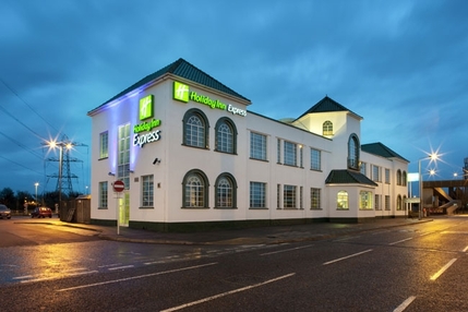 Holiday Inn Express London Chingford - Exterior