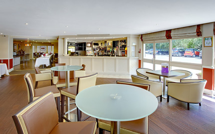 The County Hotel Woodford - Bar