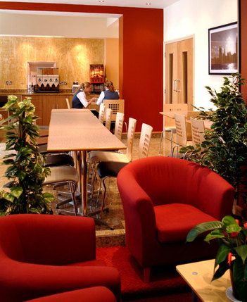 Comfort Inn Buckingham Palace - Breakfast Room