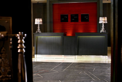 Le Meridien Piccadilly - Front Desk