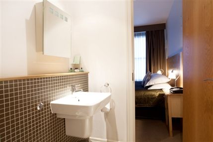 Cleveland Hotel London - Luxury Studio Suite