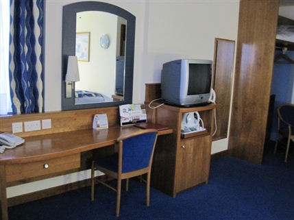 Quality Hotel Wembley London - Guest Room
