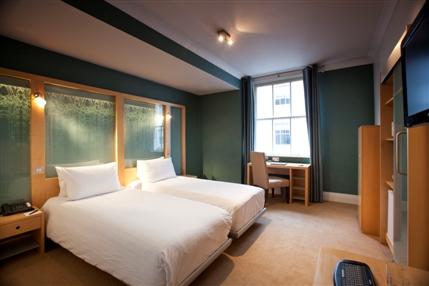 The Cumberland Hotel - a Guoman Hotel -