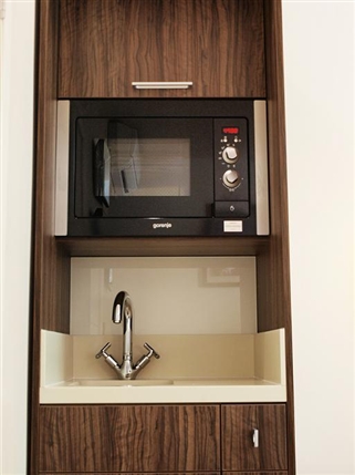 Simply Rooms & Suites Hotel -