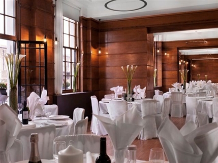 Town Hall Hotel & Apartments - The Bethnal Hall