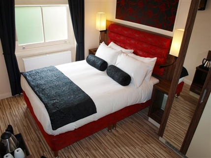 Simply Rooms & Suites Hotel -