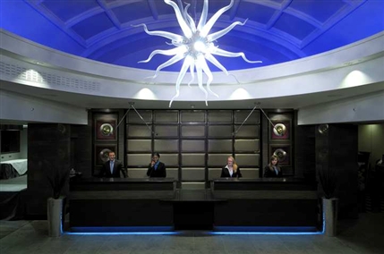 DoubleTree by Hilton London - West End - Reception