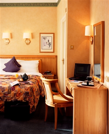 Berjaya Eden Park London Hotel -