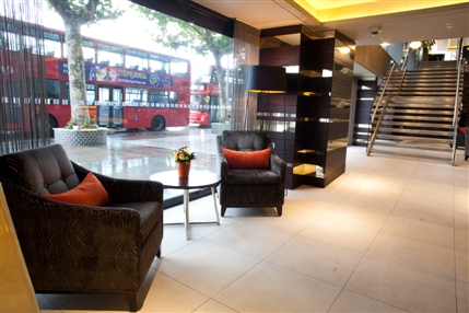Hilton London Olympia Hotel - Lobby