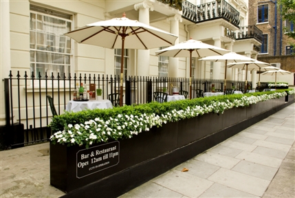 Berjaya Eden Park London Hotel - Restaurant - Terrace