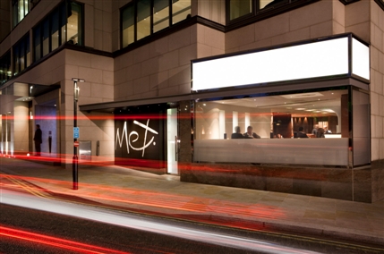 The Metropolitan Hotel London - Met Bar Exterior