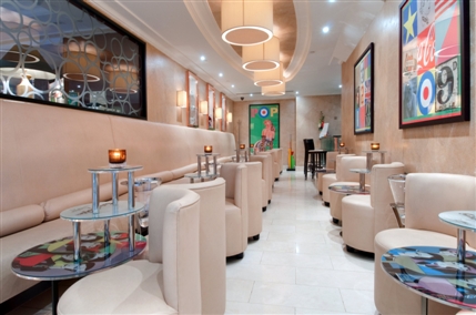 London Hilton on Park Lane - POP Bar