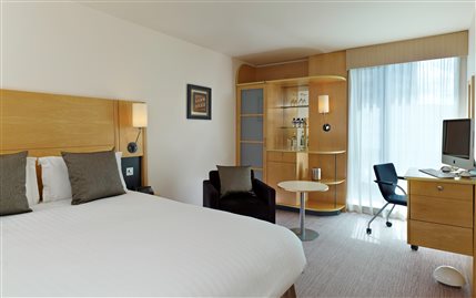 DoubleTree by Hilton Tower of London -