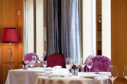 The Capital Hotel London - Restaurant