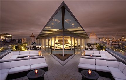 ME London - Radio Rooftop Bar and Restaurant