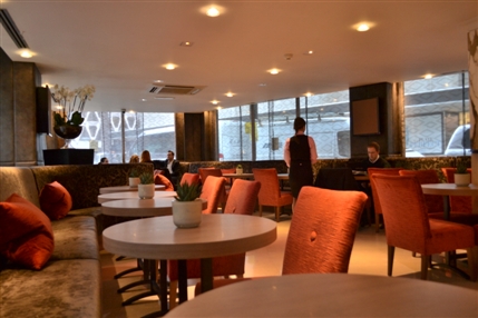 Radisson Blu Edwardian Berkshire Hotel - Scoff and Banter Oxford Street