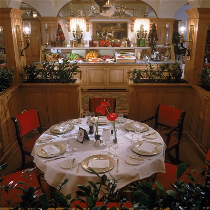 Chesterfield Mayfair Hotel - Butlers Restaurant