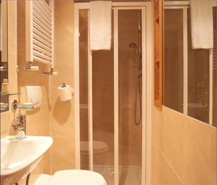 Studios2Let Apartments Cartwright Gardens - Bathroom