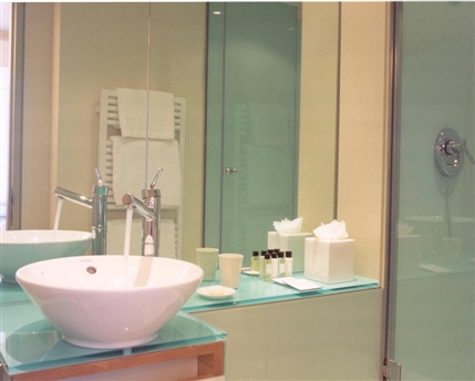 Sydney House Chelsea - Bathroom