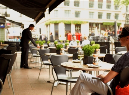 Radisson Blu Edwardian Hampshire Hotel - Restaurant Terrace on Leicester Square