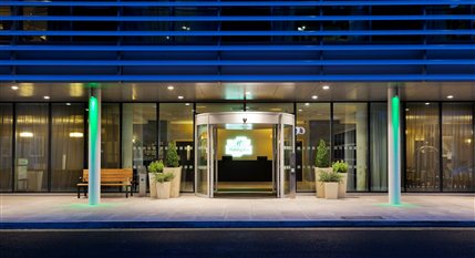 Holiday Inn London Commercial Road - Entrance