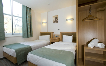 Eden Plaza Kensington Hotel -